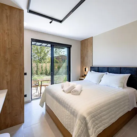 Marde Corfu Vilă *