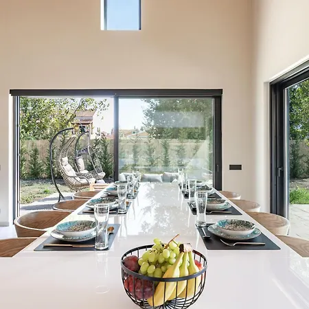 Marde Corfu ヴィラ アカラヴィ