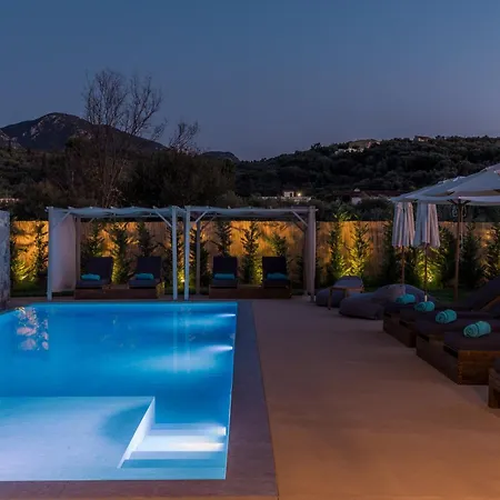 Marde Corfu アカラヴィ